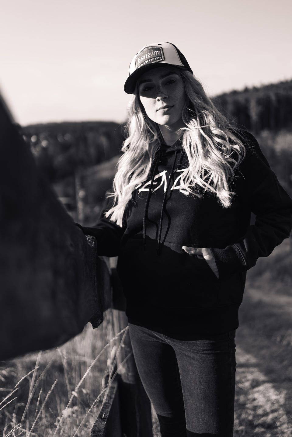 24/7 Hoodie black/white